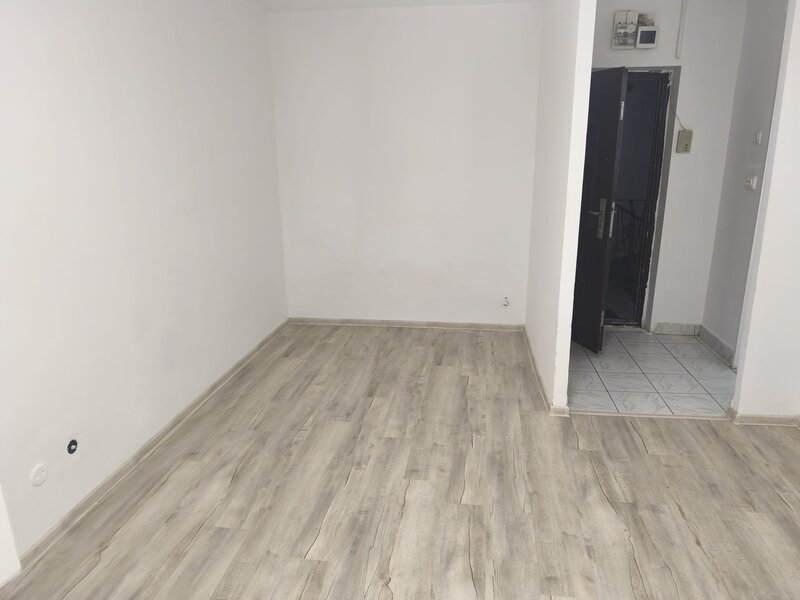 Teiul Doamnei nr 108, Parcul Tei, Facultatea Constructii, stradal, 23 mp